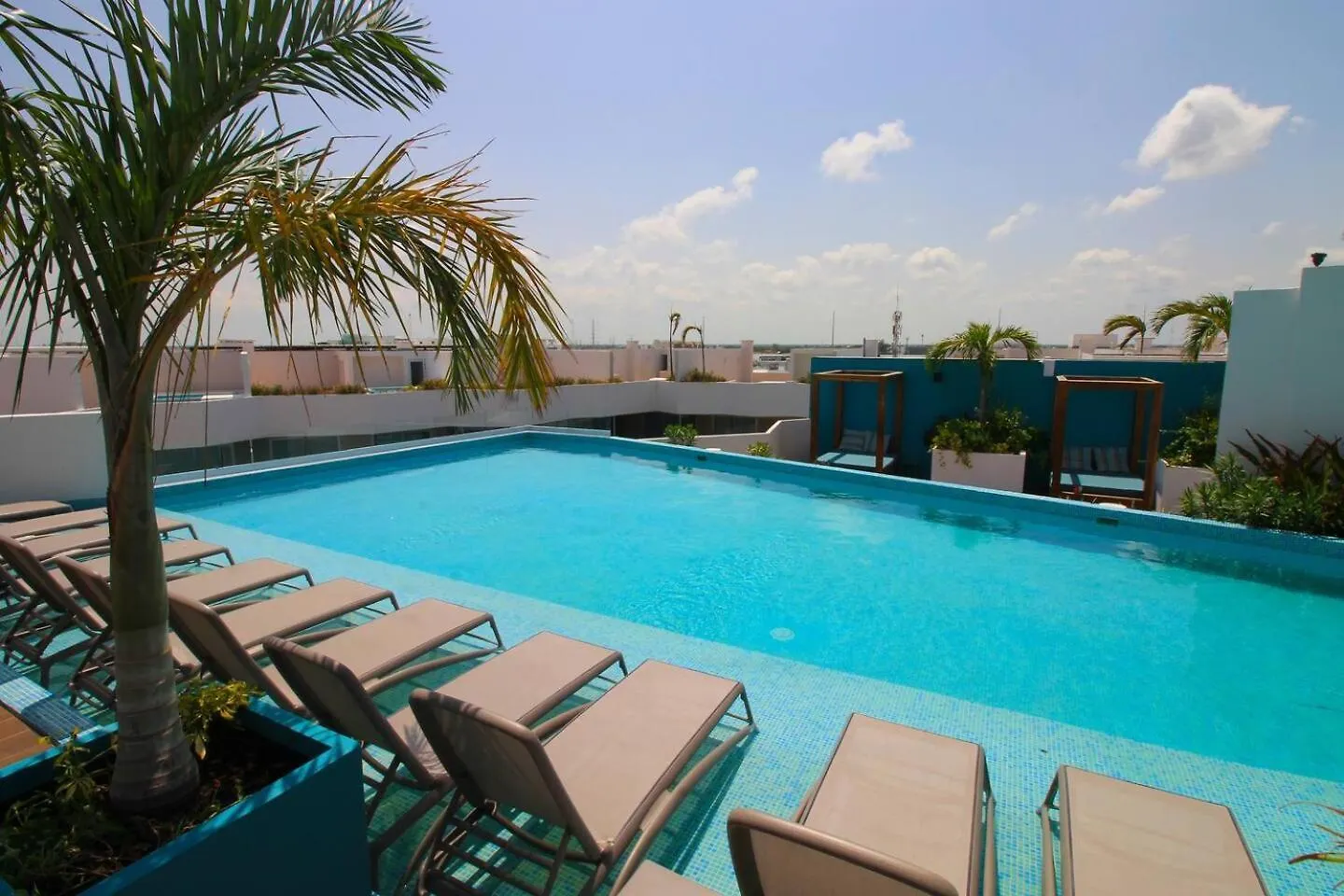 アパート プレヤデルカーメンDowntown Stylish 2Br With Large Terrace Pool Gym And Barアパートメント メキシコ