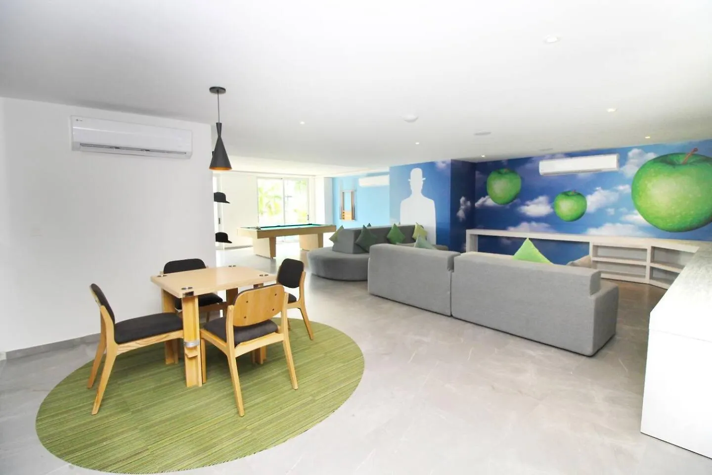 アパート プレヤデルカーメンDowntown Stylish 2Br With Large Terrace Pool Gym And Barアパートメント
