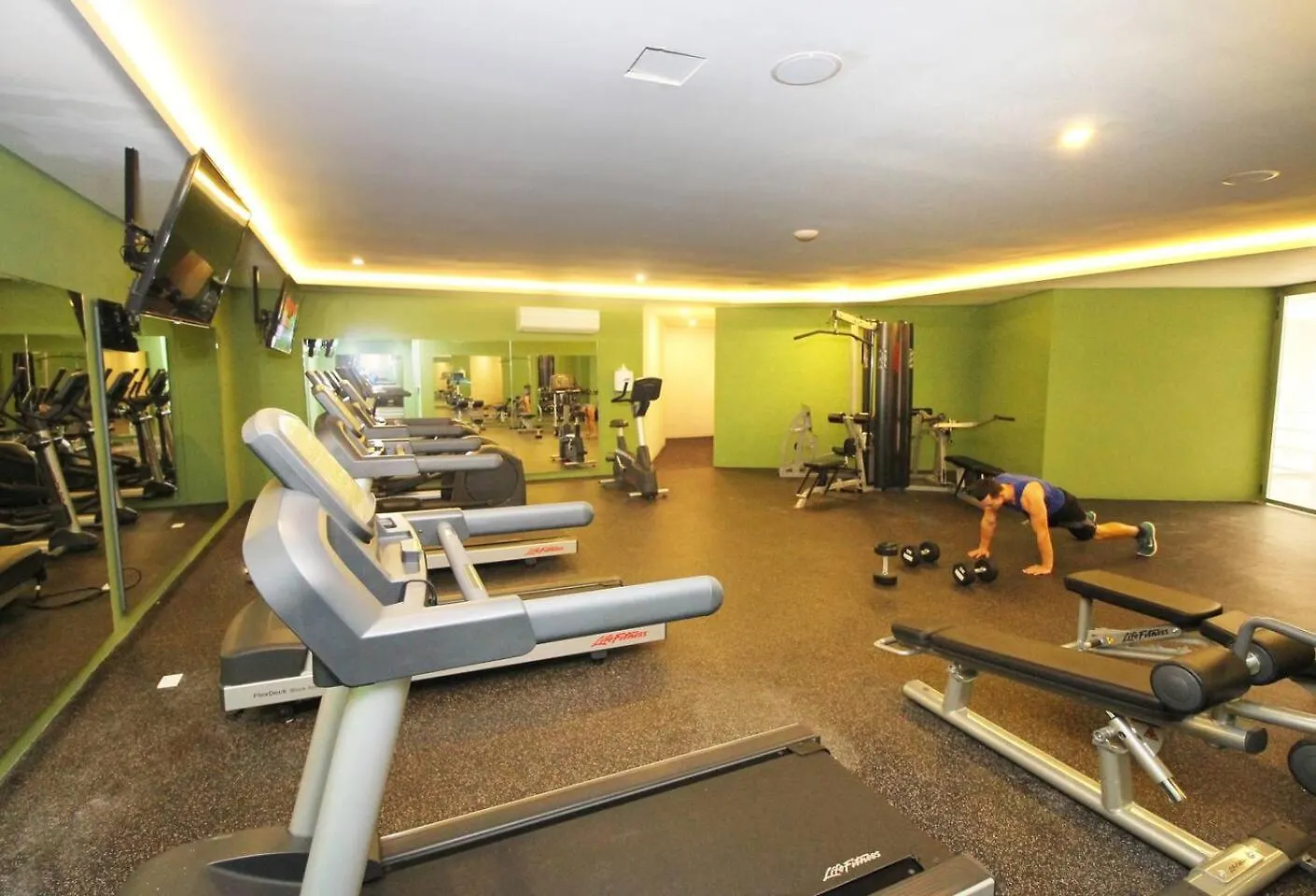 דירות פלאייה דל כרמן Downtown Stylish 2Br With Large Terrace Pool Gym And Bar מקסיקו